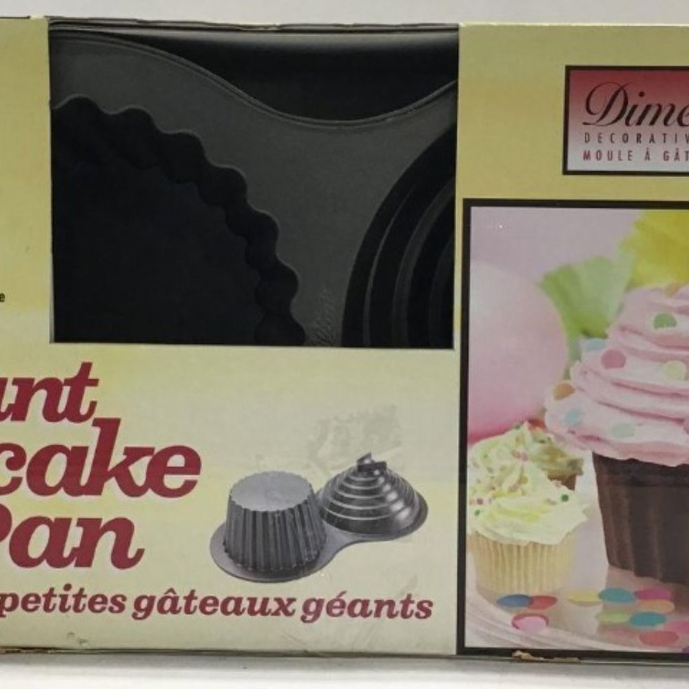 Wilton Giant Dimensions Large Cupcake PAN - Picture 2 of 5